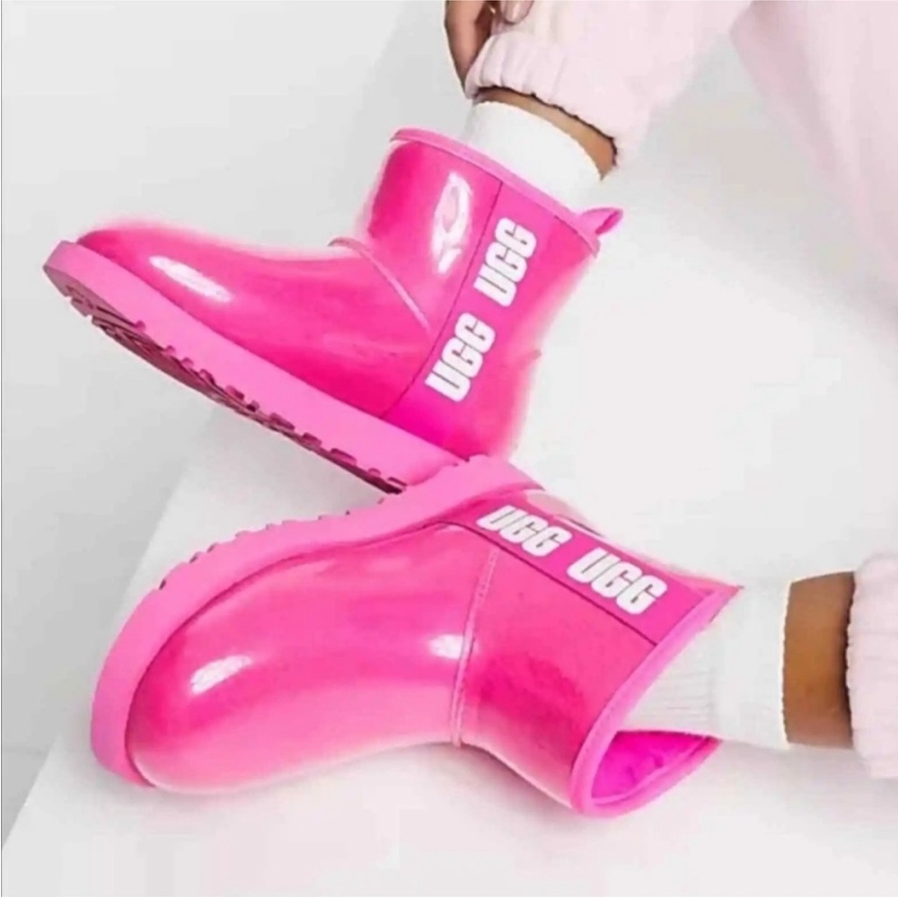 Uggs Classic Clear Mini II | Girls Size 3